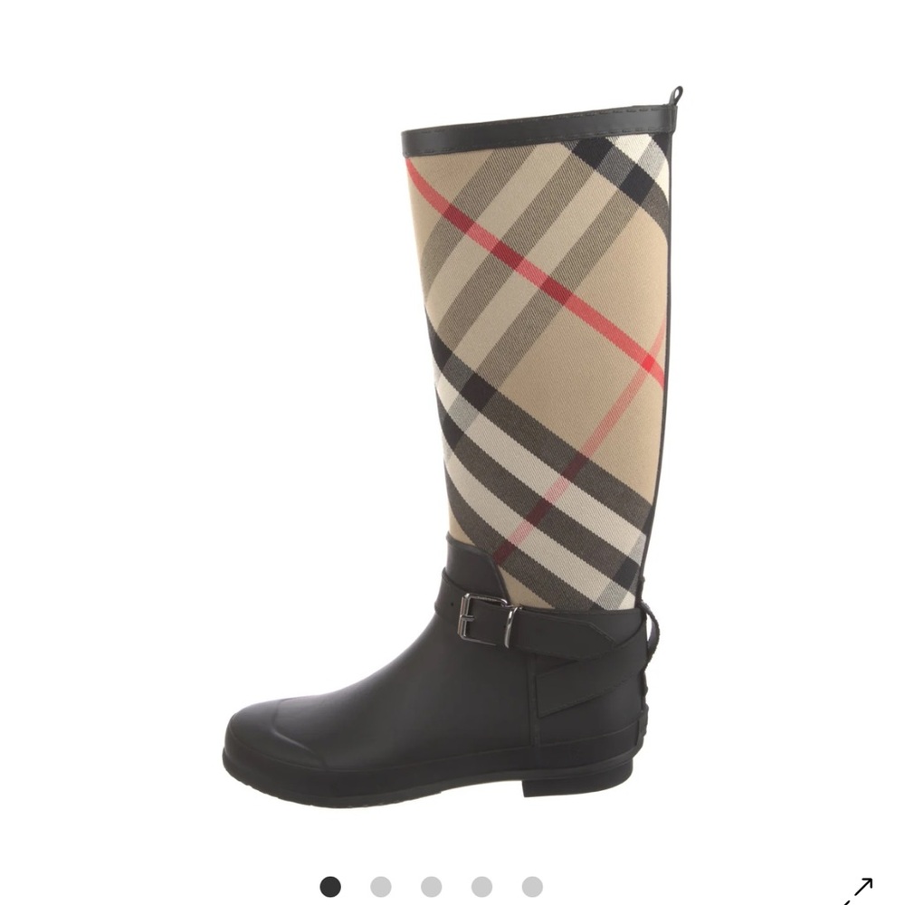 Authentic Burberry rain boots size 39